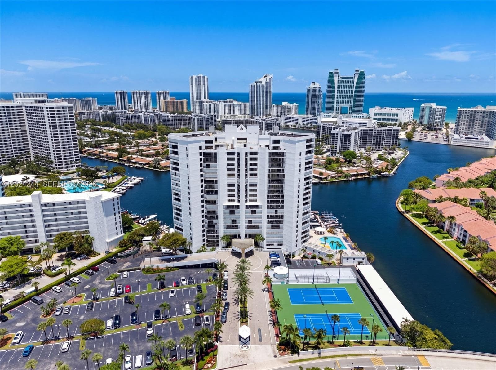 300 Three Islands Blvd 710 photo 22