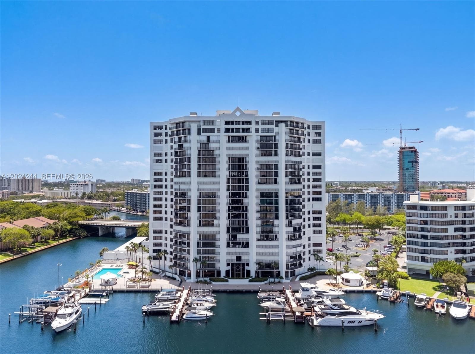300 Three Islands Blvd 710 photo 20