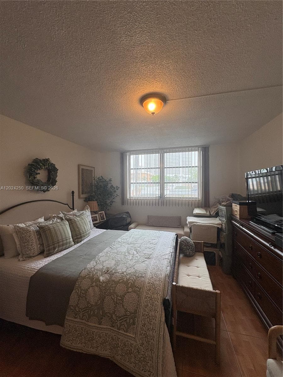3551 169th St 104 photo 16