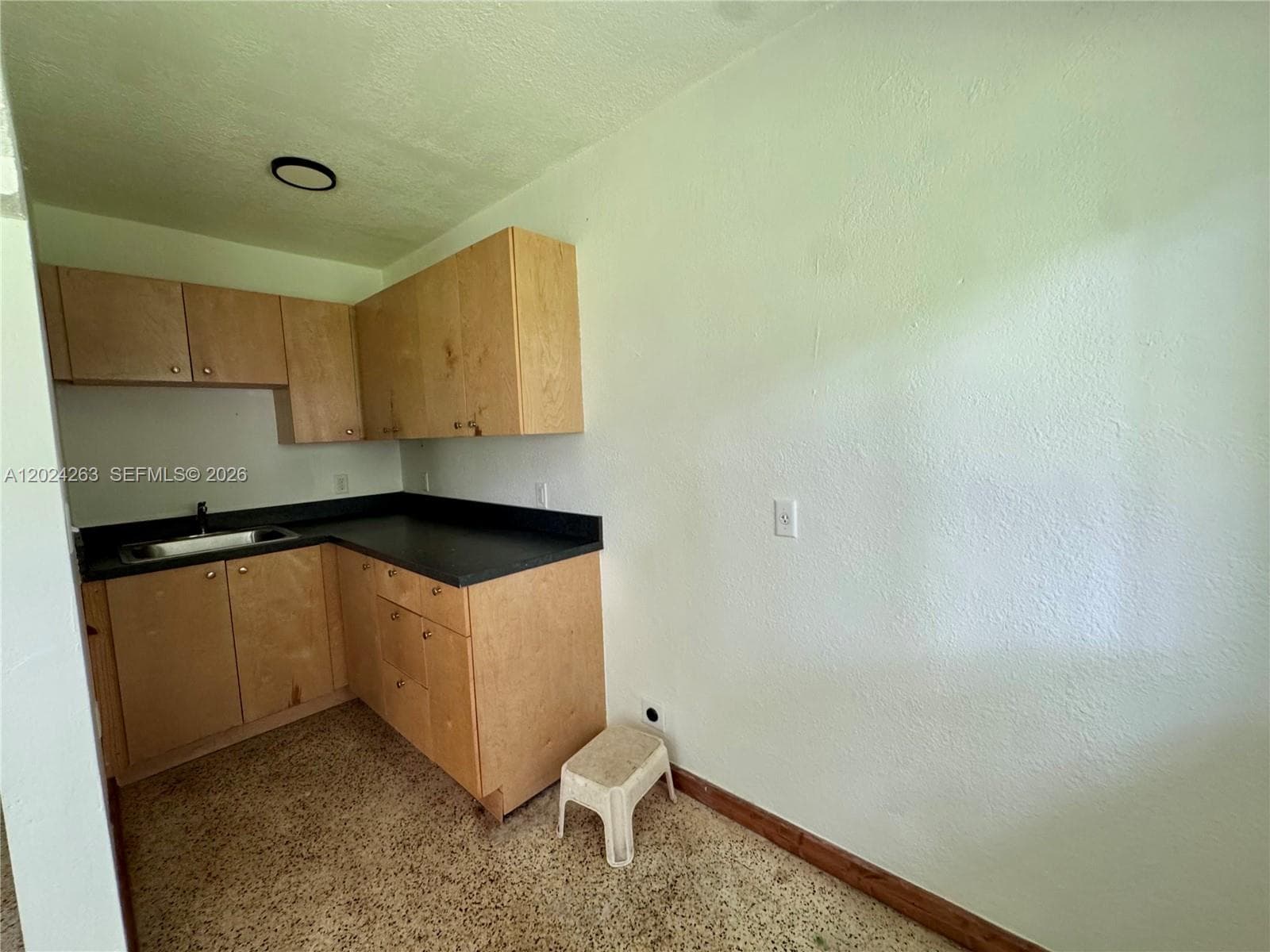 8440 1st Ave 5 photo 6