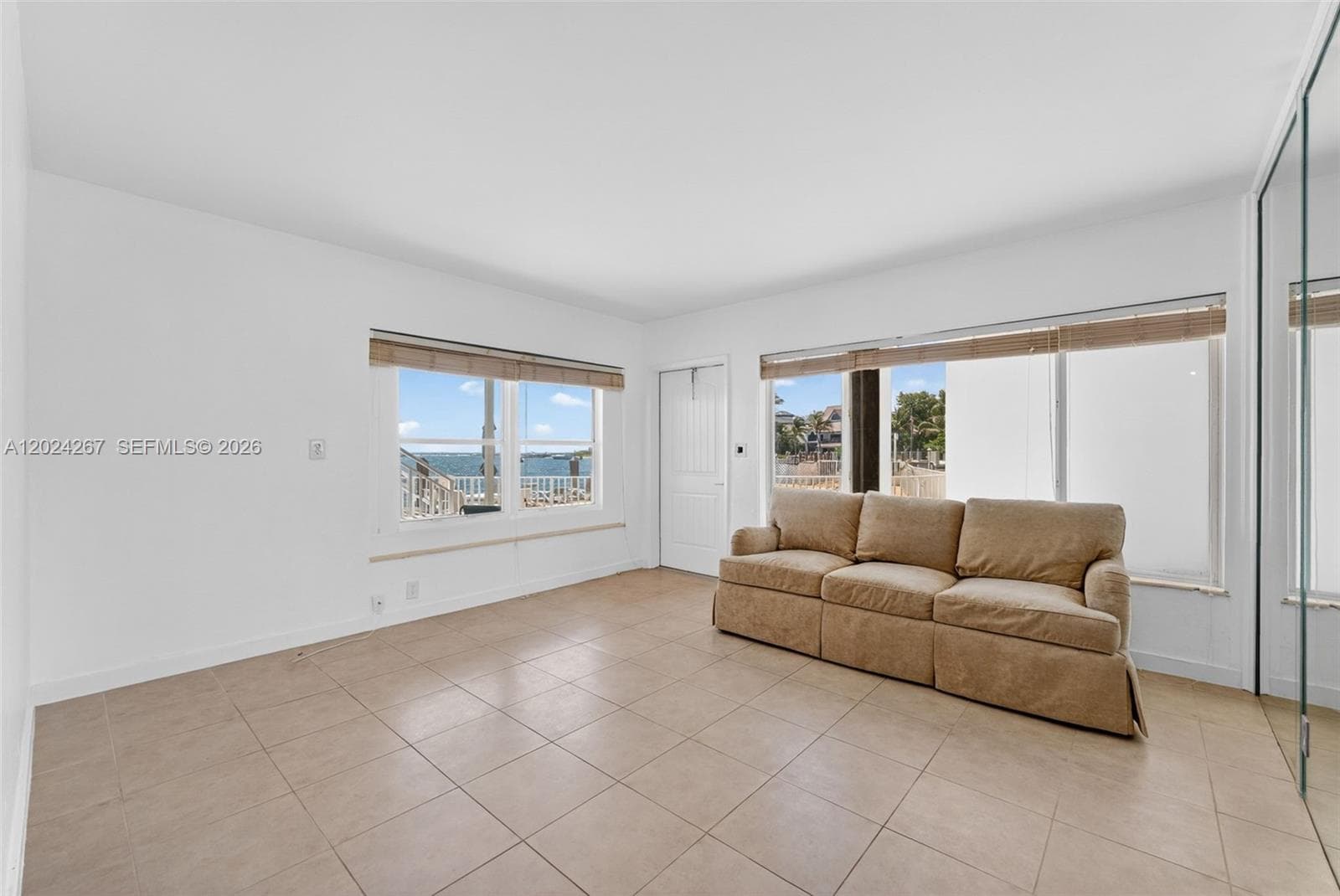 2508 Bay Dr 112 photo 6