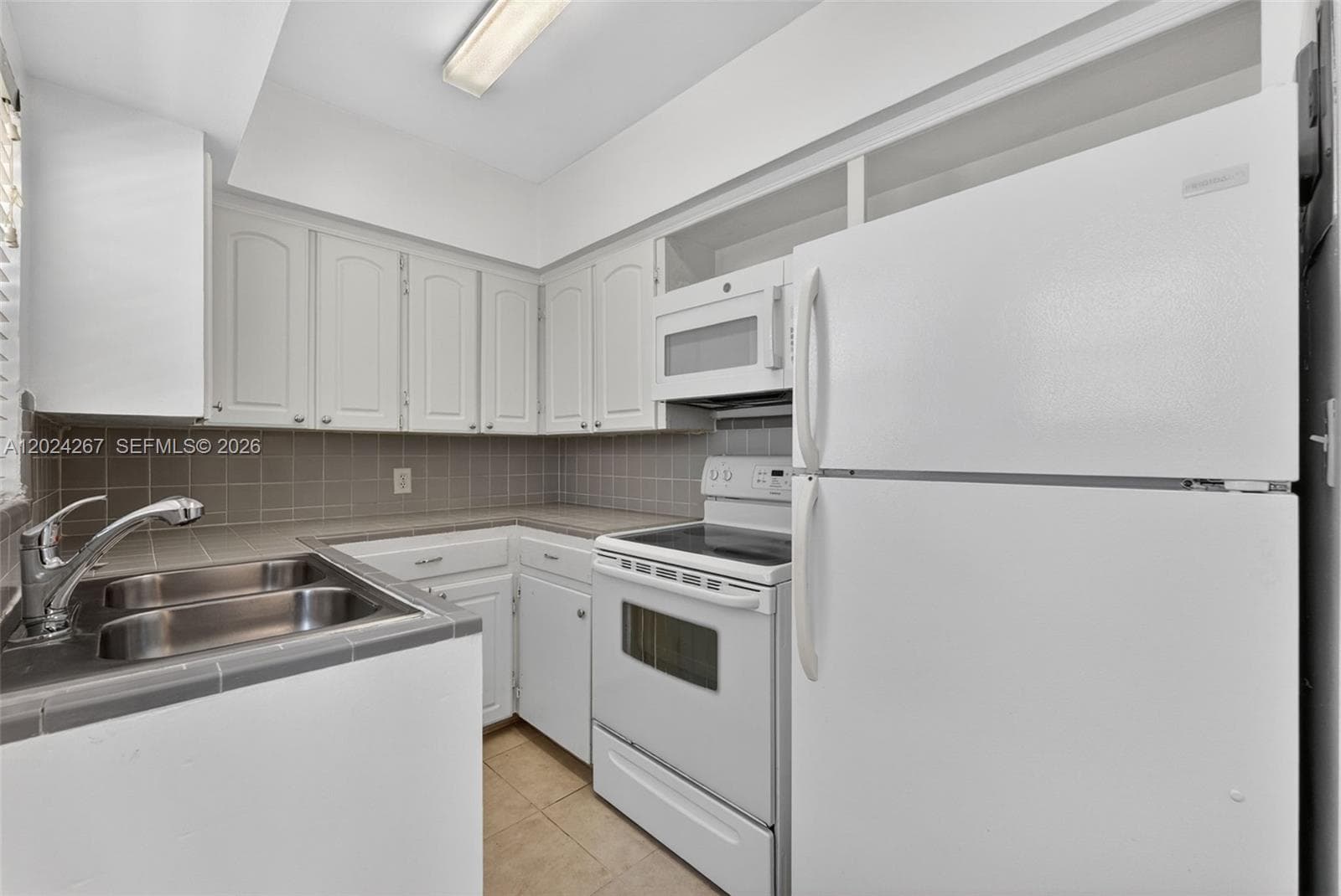 2508 Bay Dr 112 photo 11