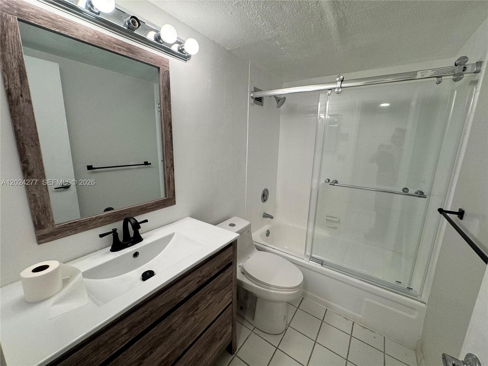 1650 NE 115th St 609 photo 3
