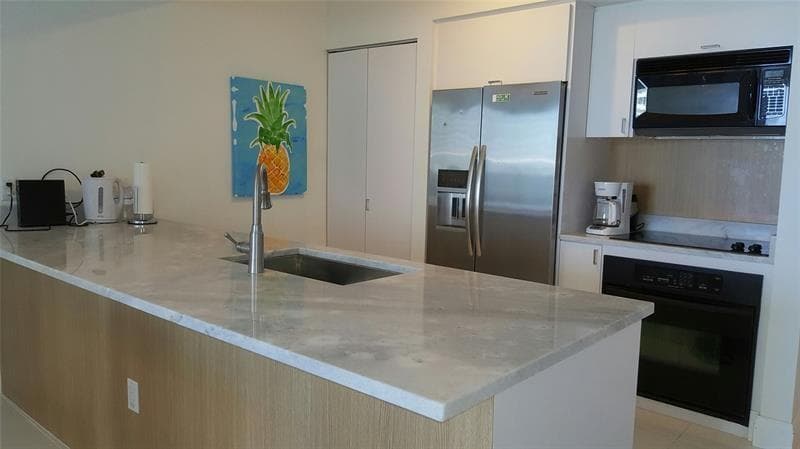 1830 S Ocean Drive 3210 photo 1