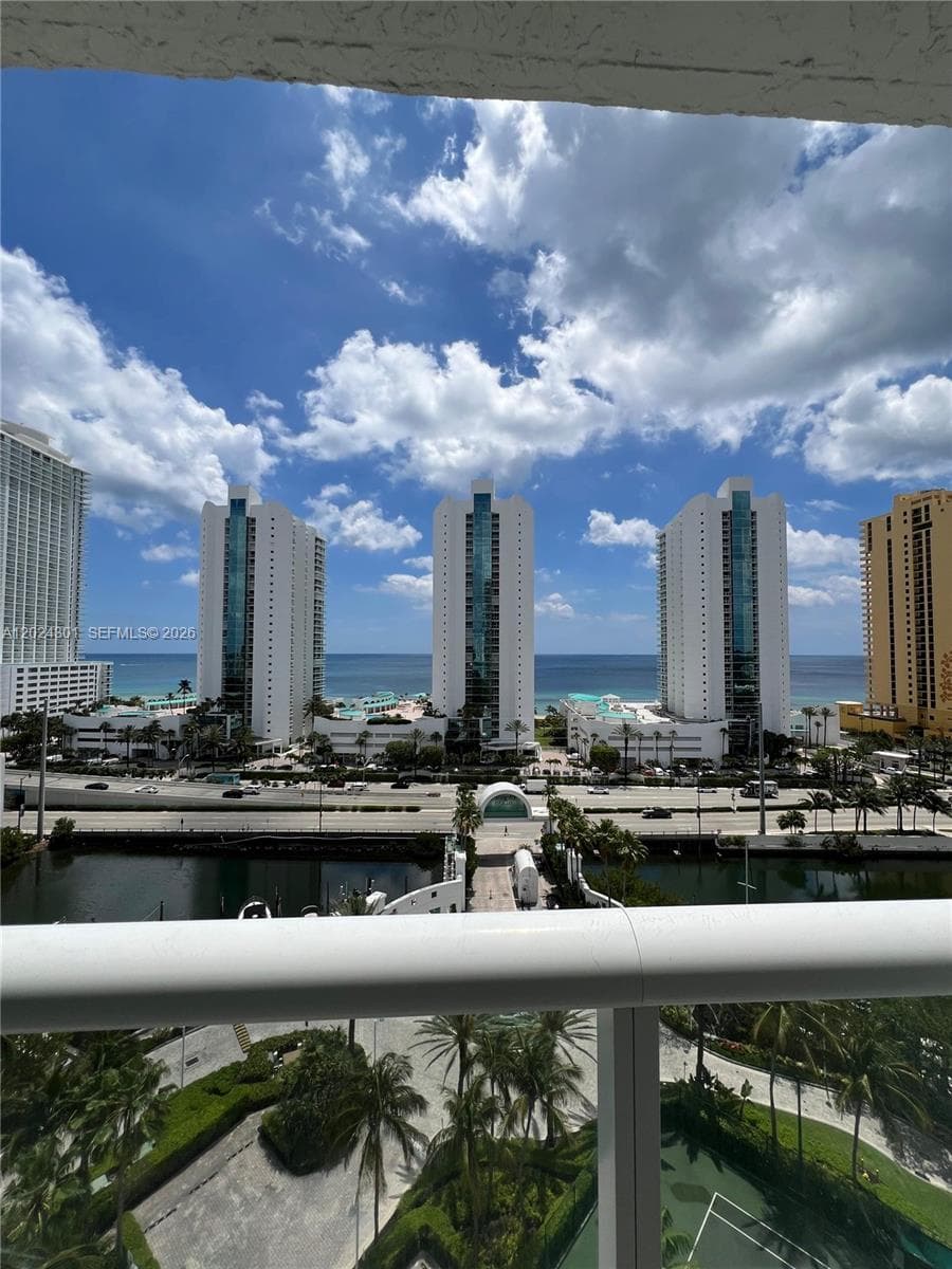16400 Collins Ave 1242 photo 3