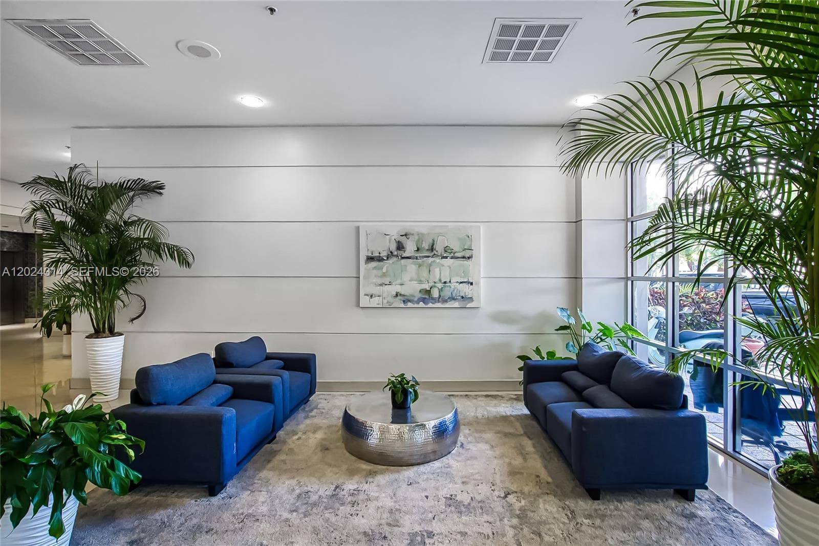 19370 Collins Ave 520 photo 4