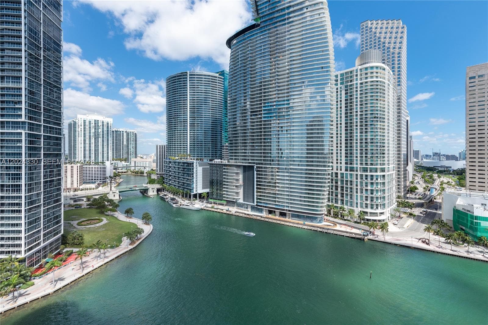 901 Brickell Key Blvd 2006 photo 6