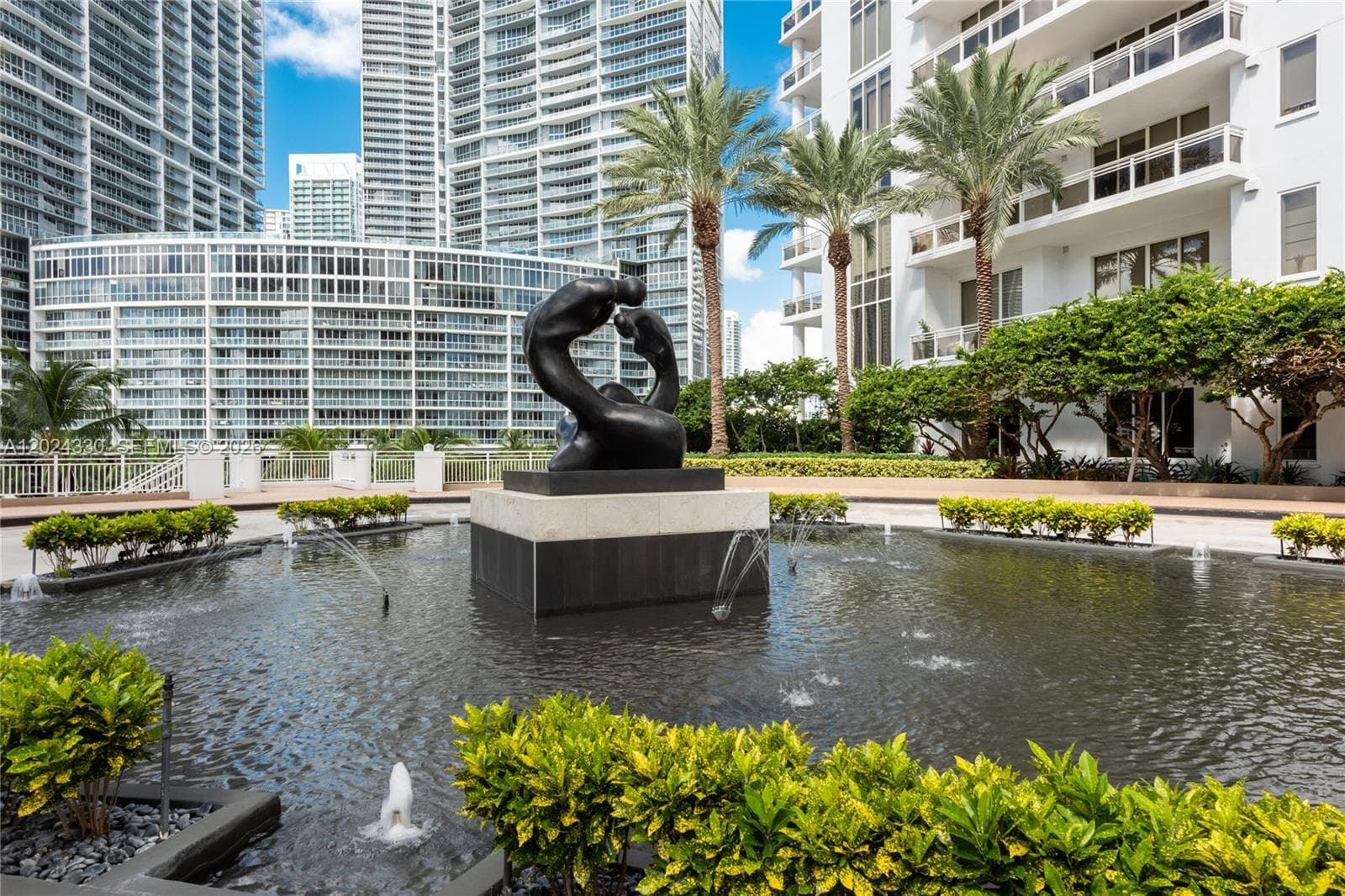 901 Brickell Key Blvd 2006 photo 3
