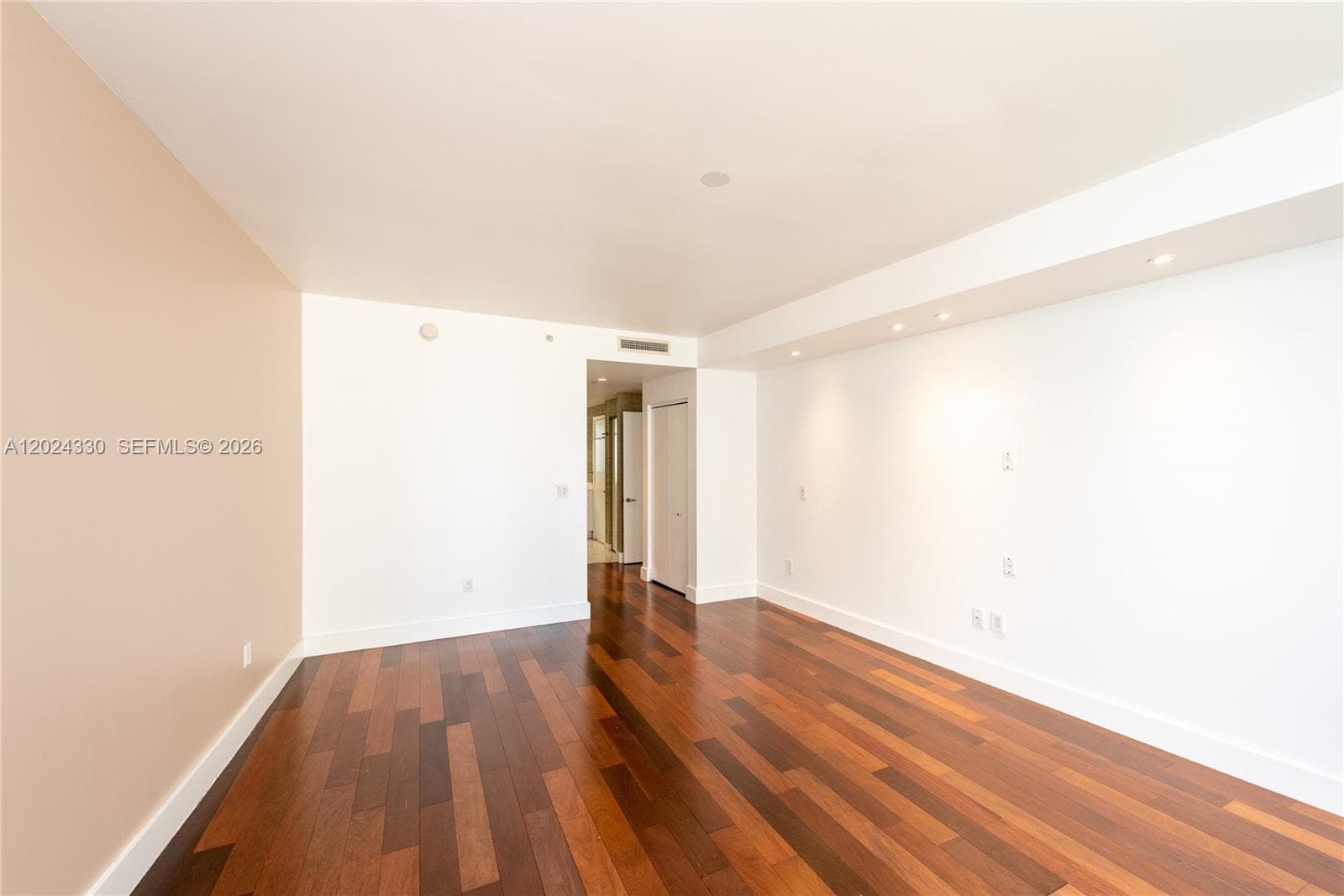 901 Brickell Key Blvd 2006 photo 21