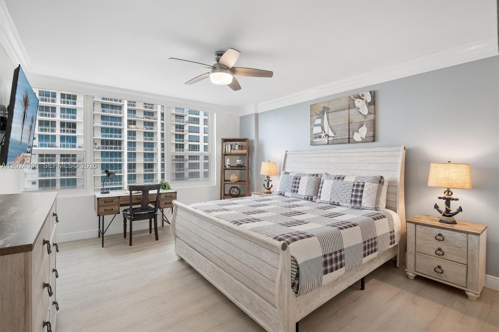3505 Ocean Dr 817 photo 7