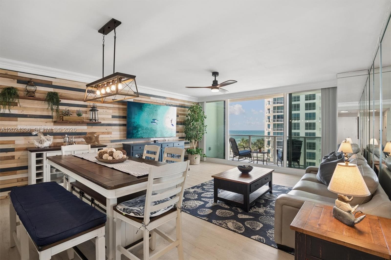 3505 Ocean Dr 817 photo 1