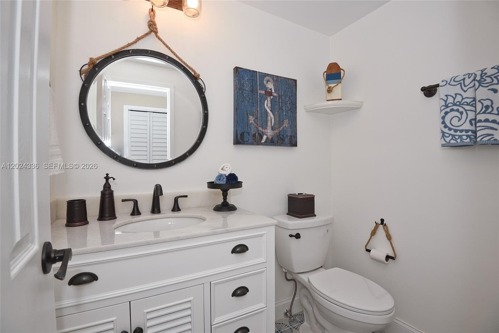 3505 Ocean Dr 817 photo 11