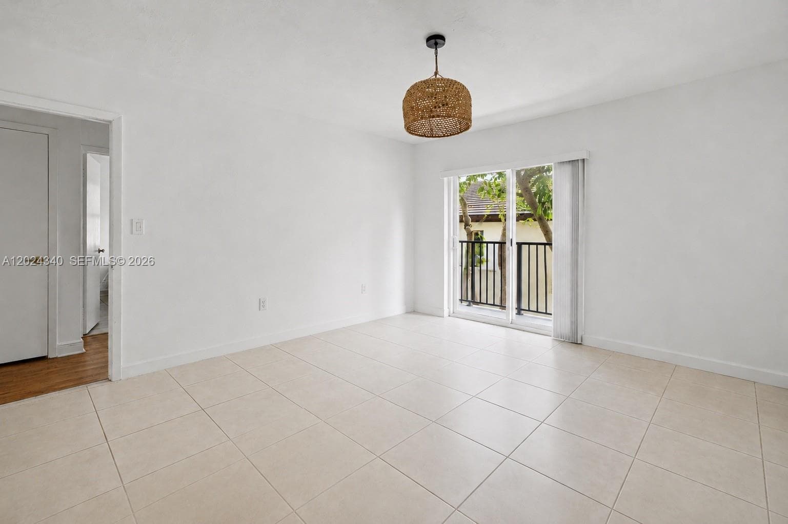 6815 Edgewater Dr 201 photo 7