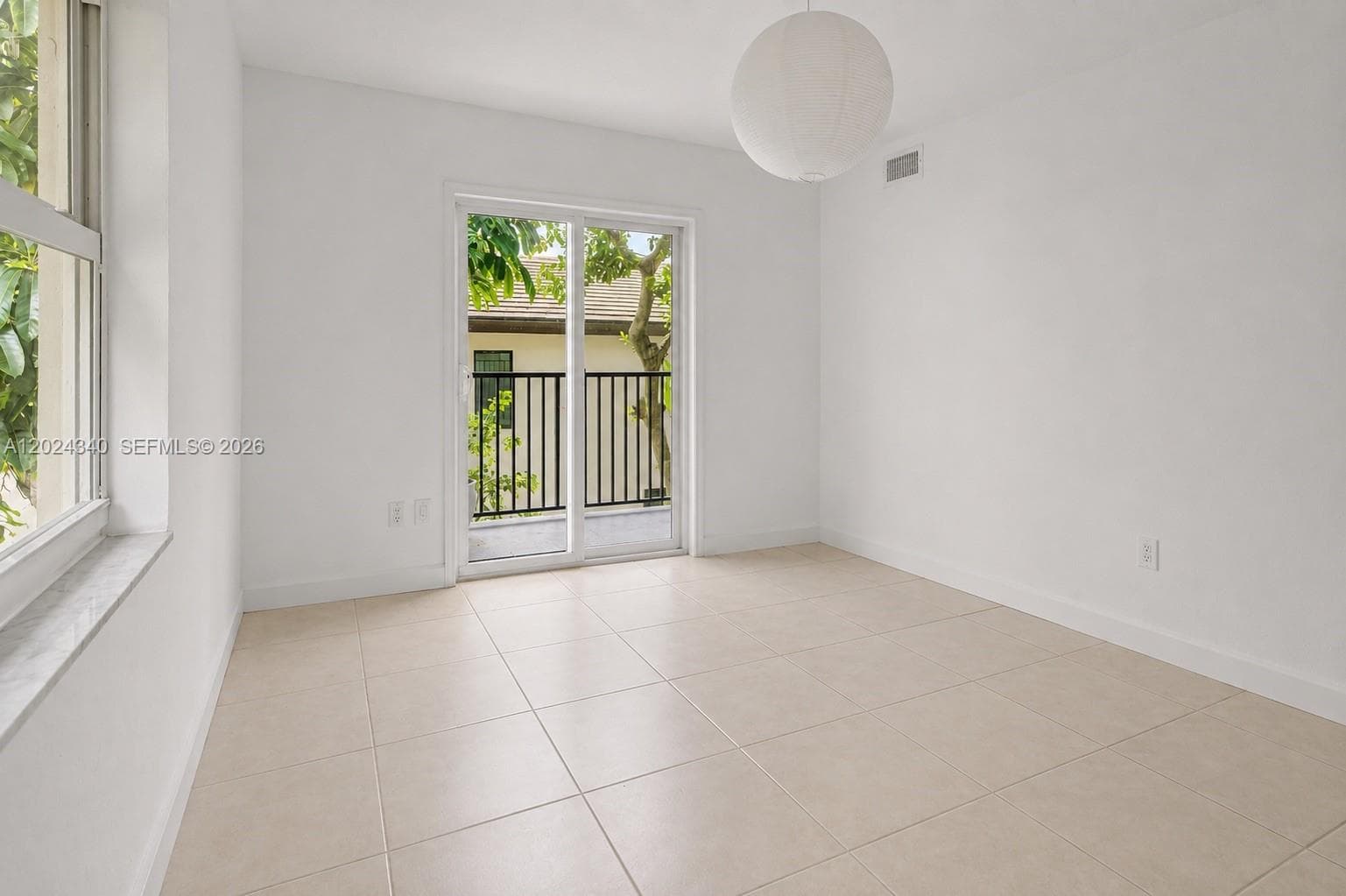 6815 Edgewater Dr 201 photo 10