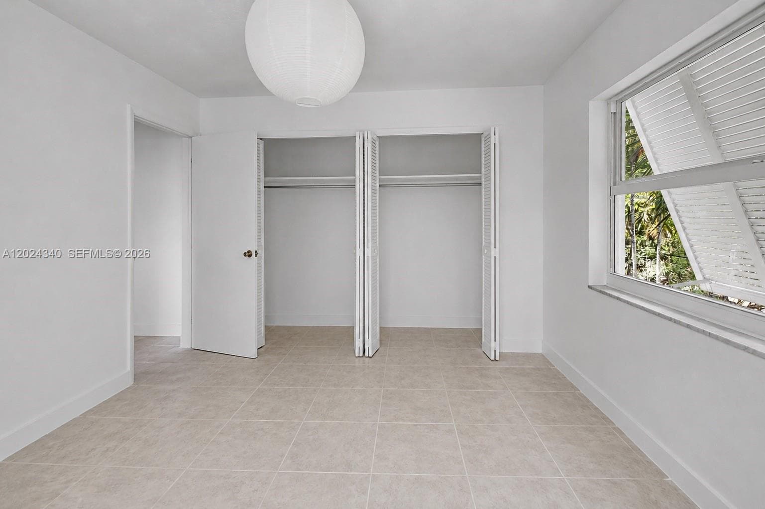 6815 Edgewater Dr 201 photo 11