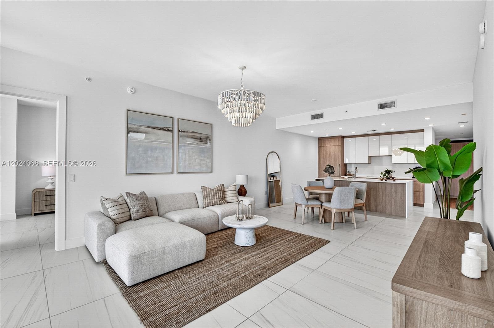 153 N Seabreeze Blvd 703 photo 6