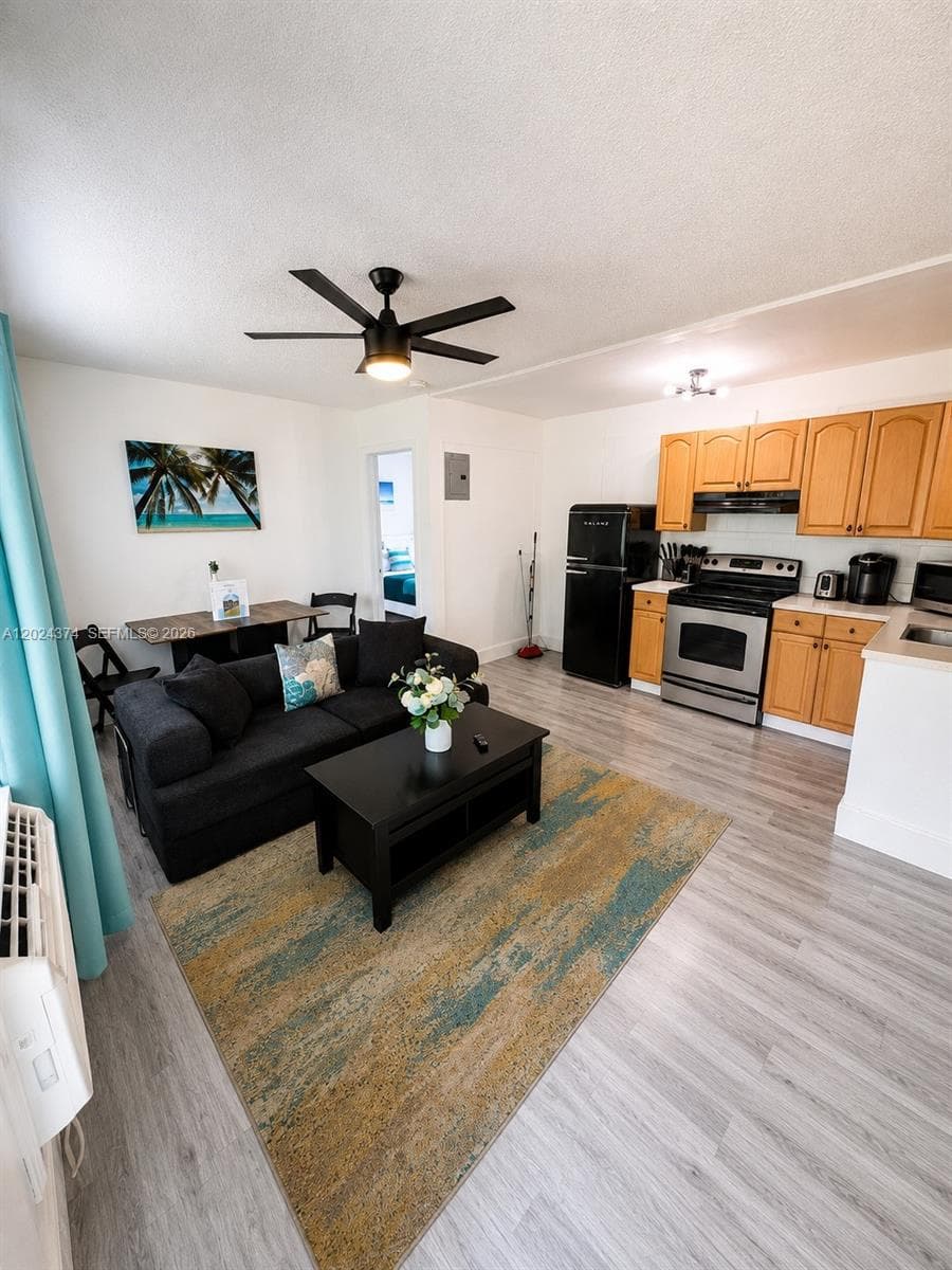3210 Canal Dr 6 photo 8