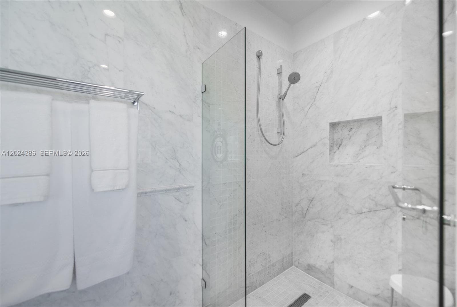 17475 Collins Ave 1703 photo 18