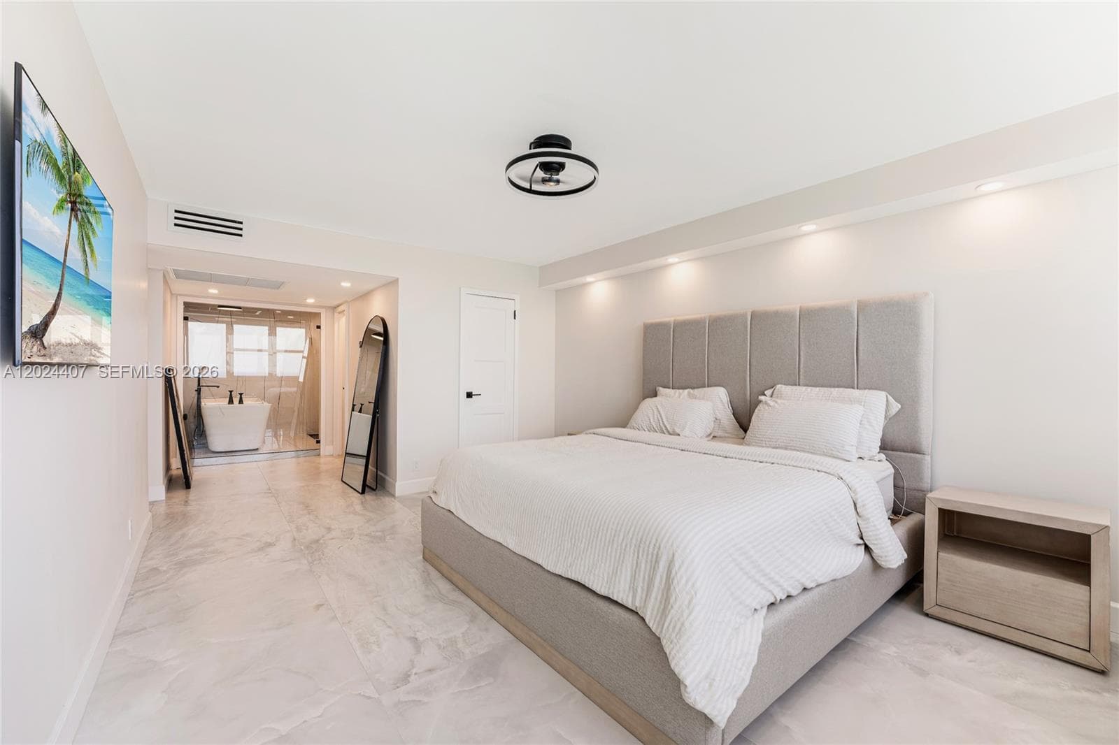 3140 Ocean Dr 2406 photo 13
