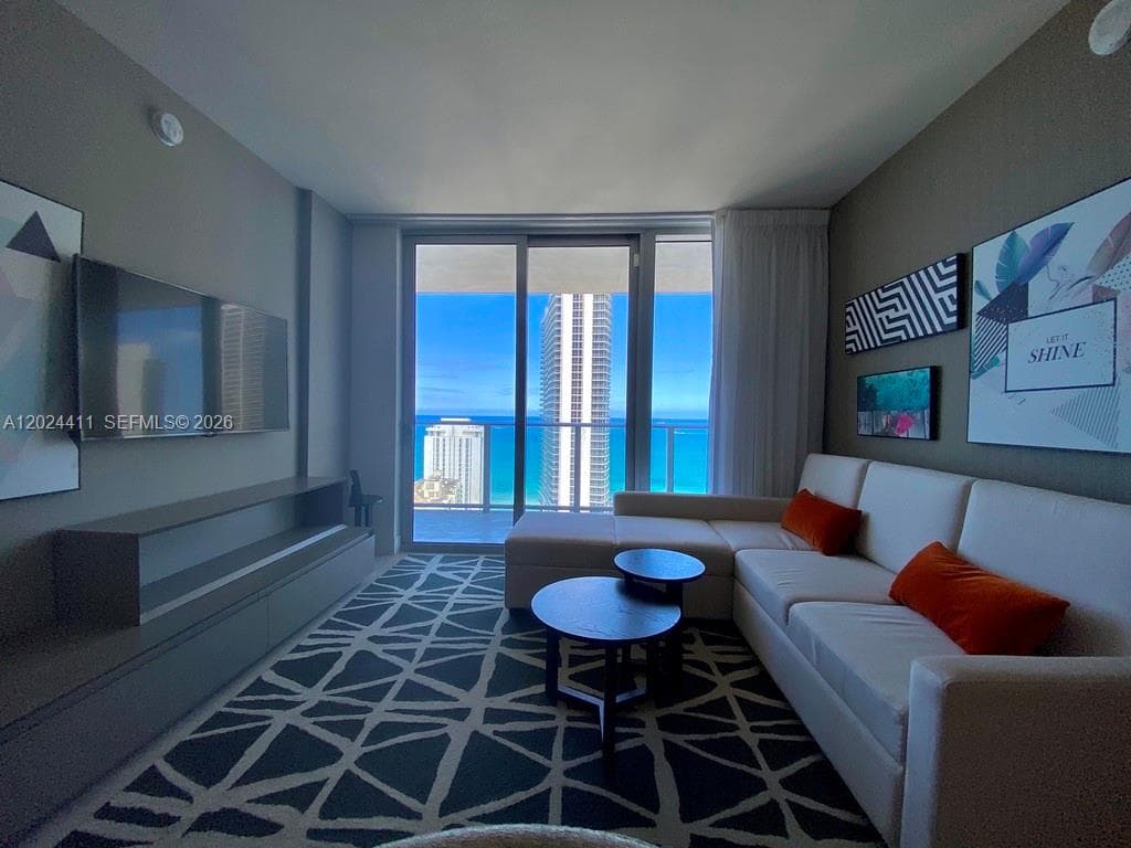 4010 Ocean Dr R2607 photo 1