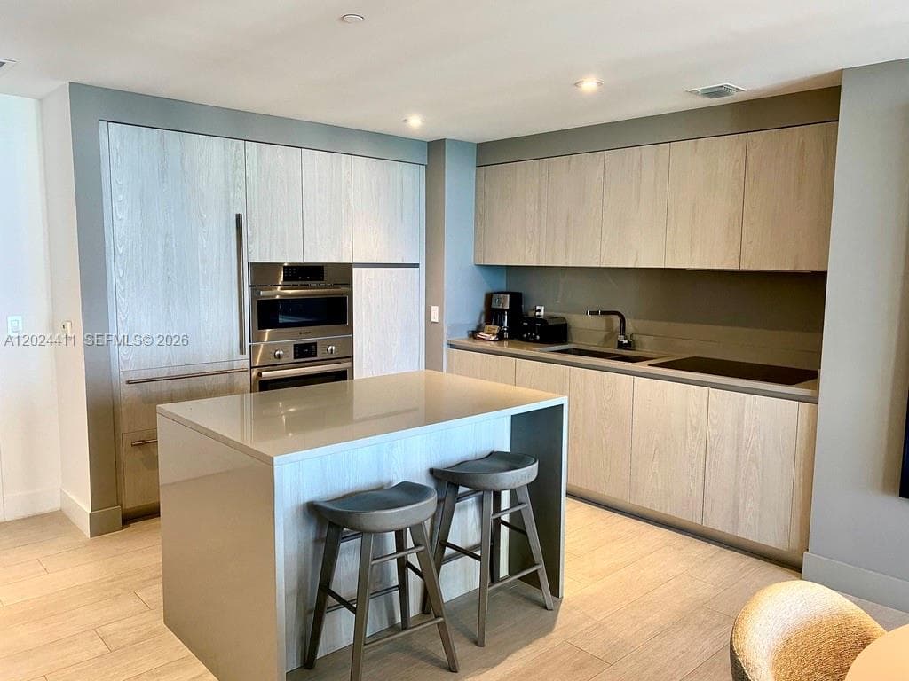 4010 Ocean Dr R2607 photo 10