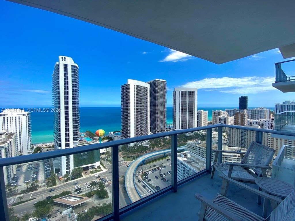 4010 Ocean Dr R2607 photo 4