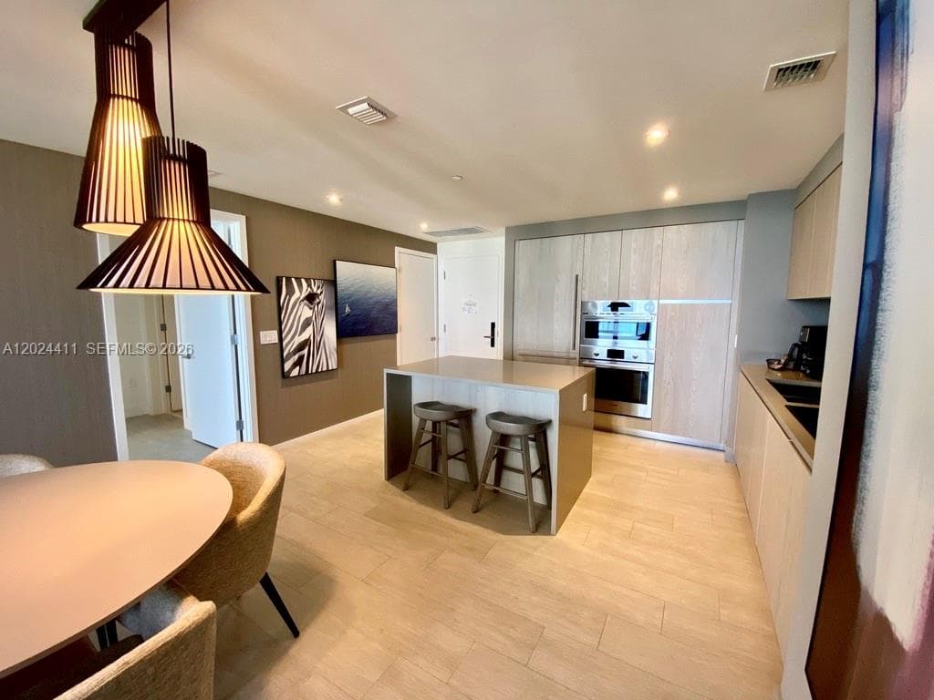 4010 Ocean Dr R2607 photo 8