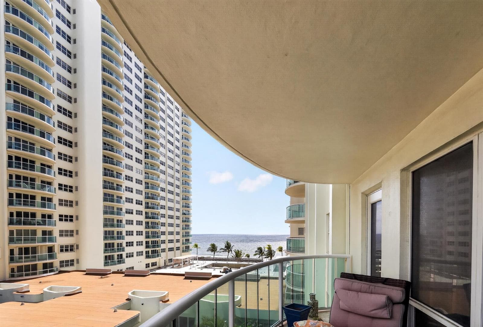 3400 Galt Ocean Drive 409s photo 1