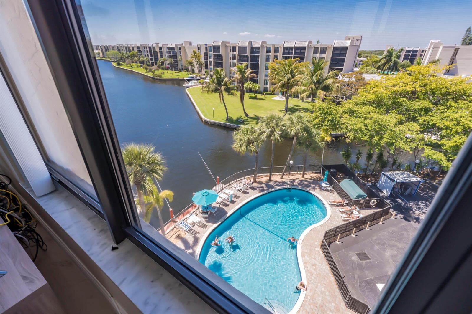 22 Royal Palm Way 606 photo 2