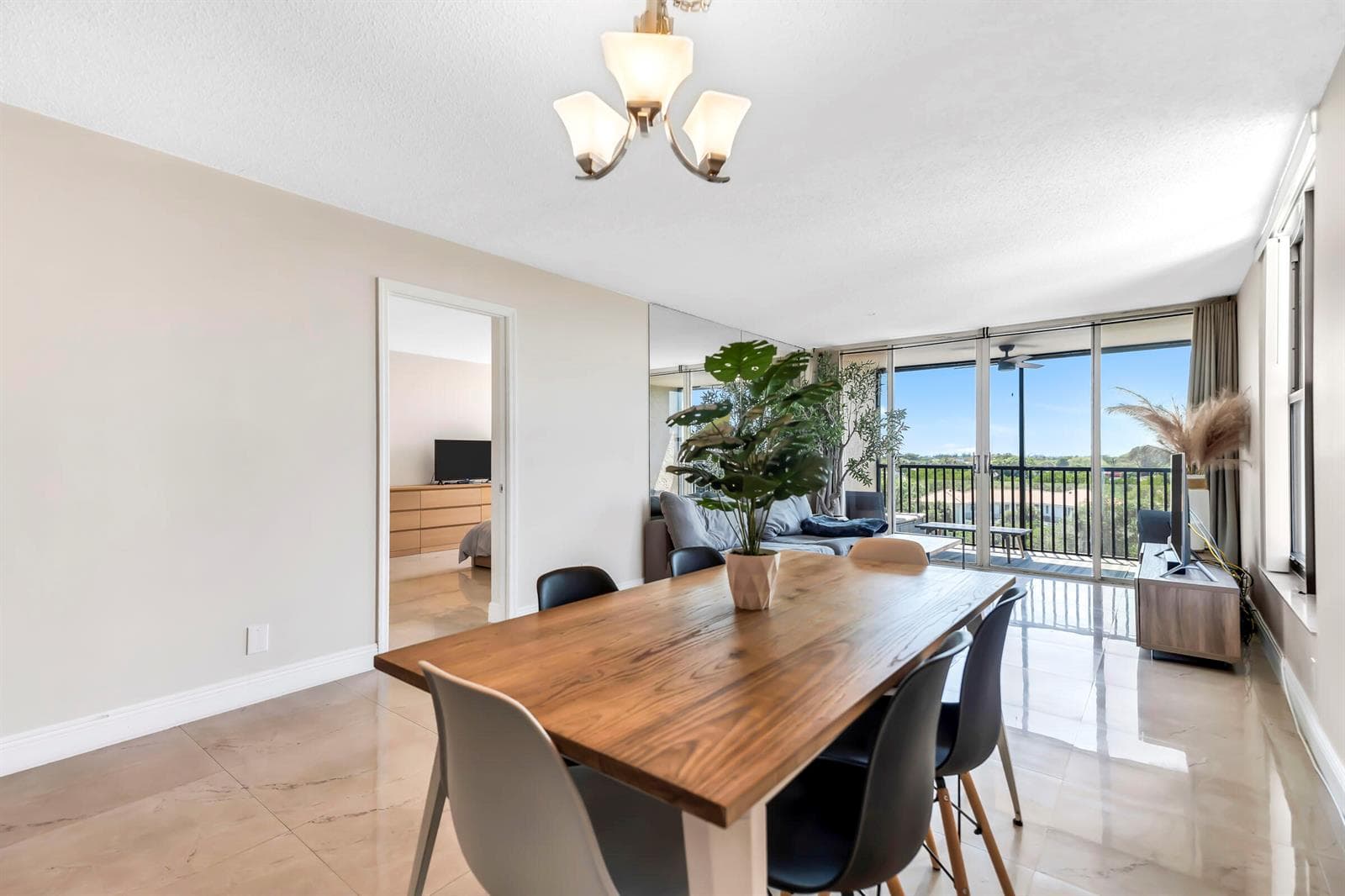 22 Royal Palm Way 606 photo 12
