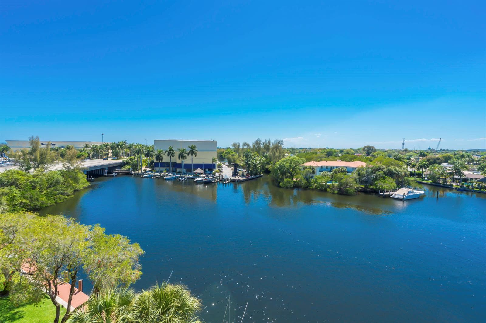 22 Royal Palm Way 606 photo 3