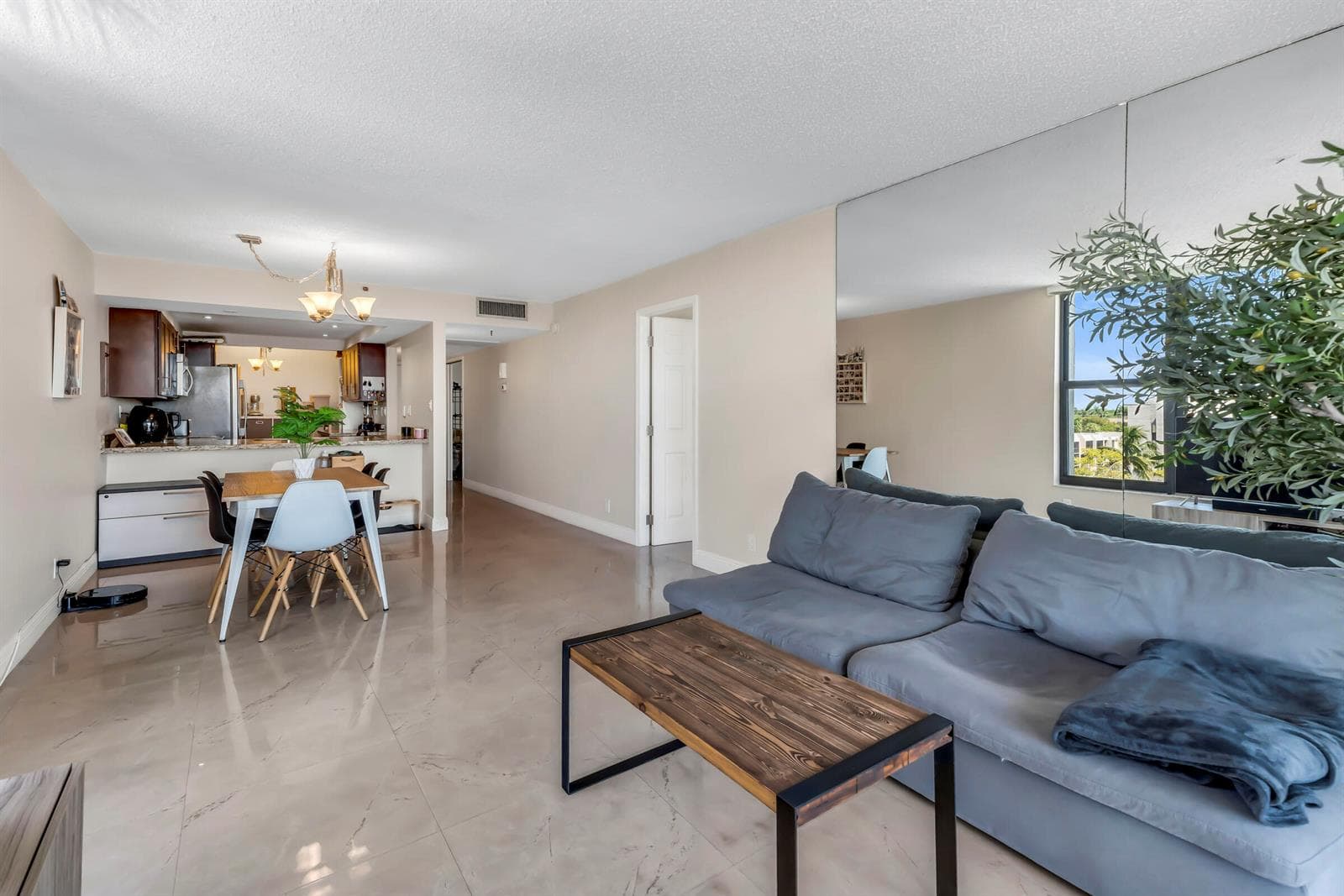 22 Royal Palm Way 606 photo 20