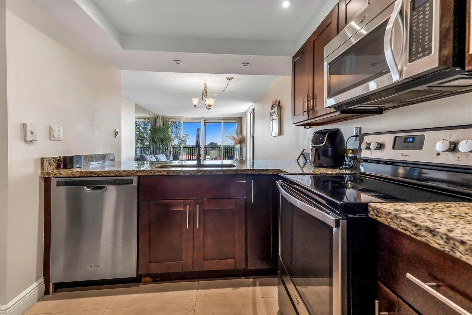 22 Royal Palm Way 606 photo 11