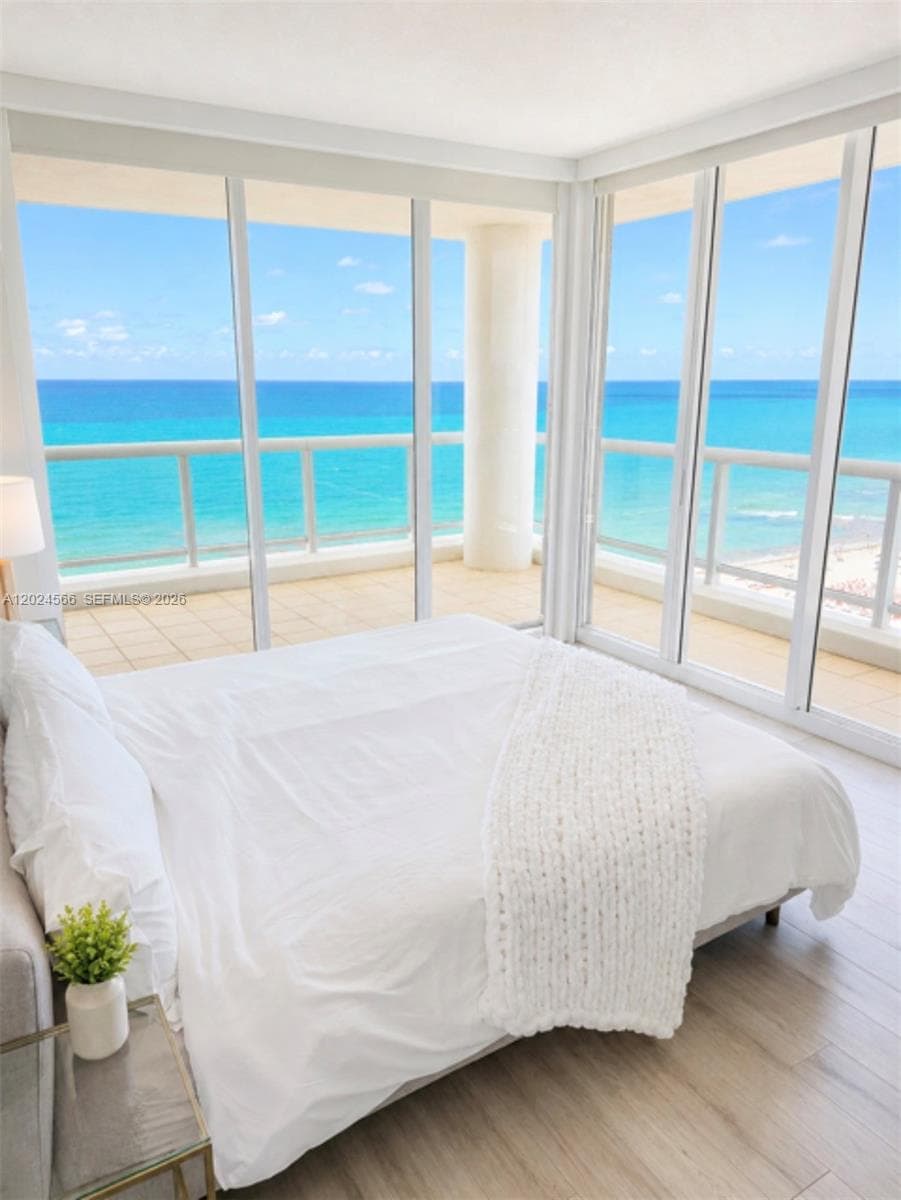 4201 Collins Ave 1503 photo 6