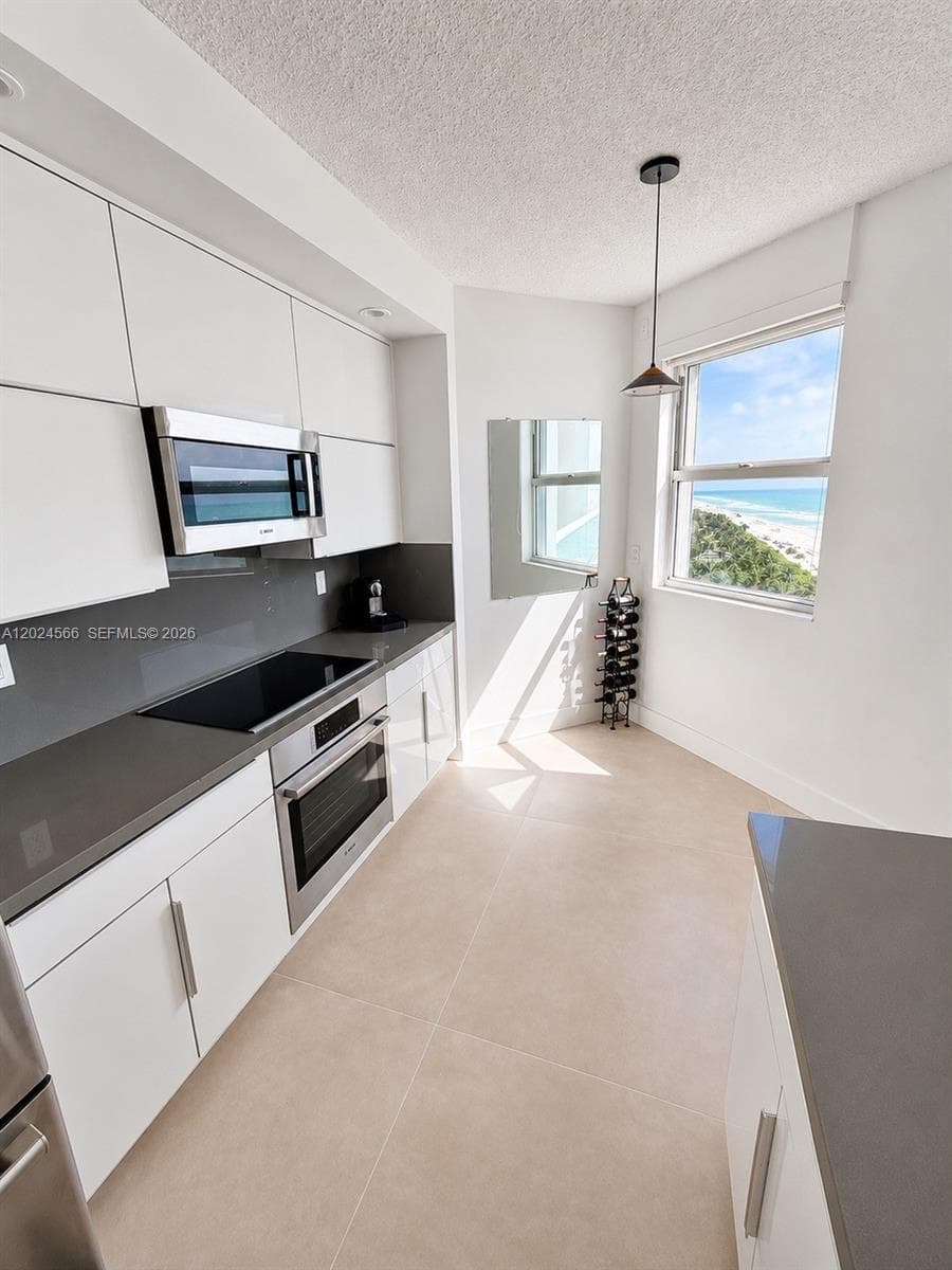 4201 Collins Ave 1503 photo 3