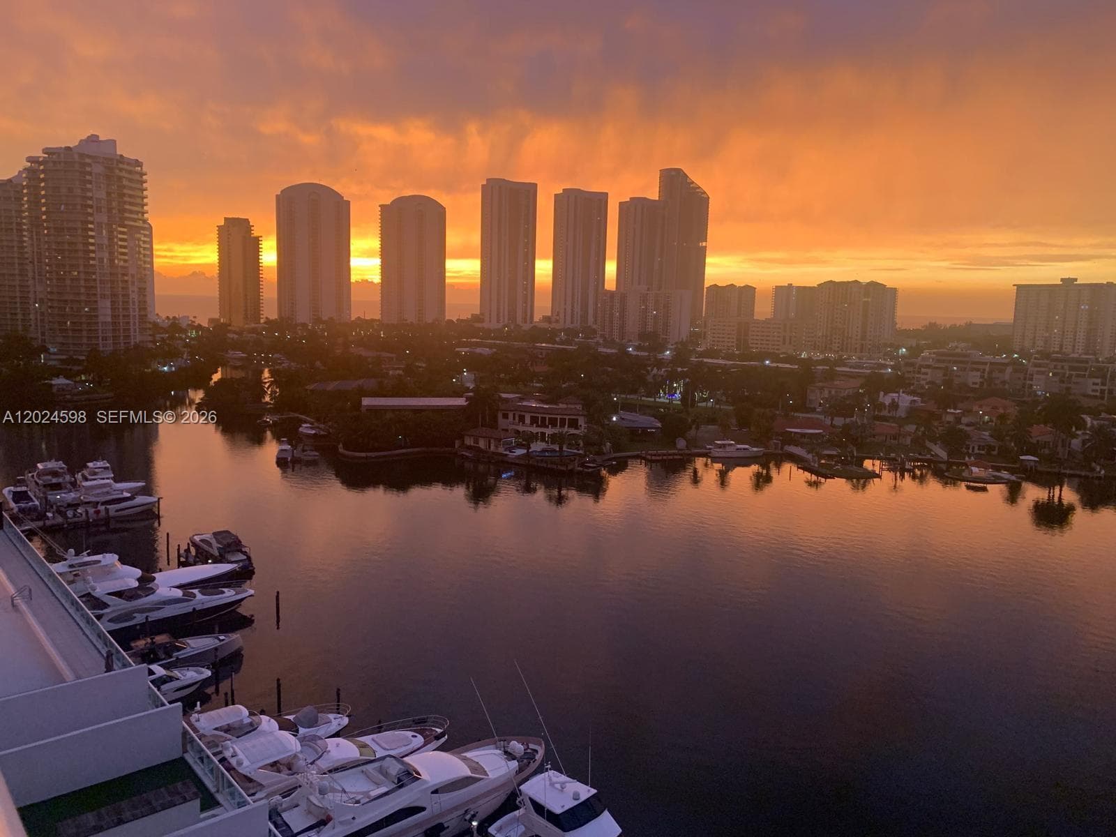400 Sunny Isles Blvd 1202 photo 3