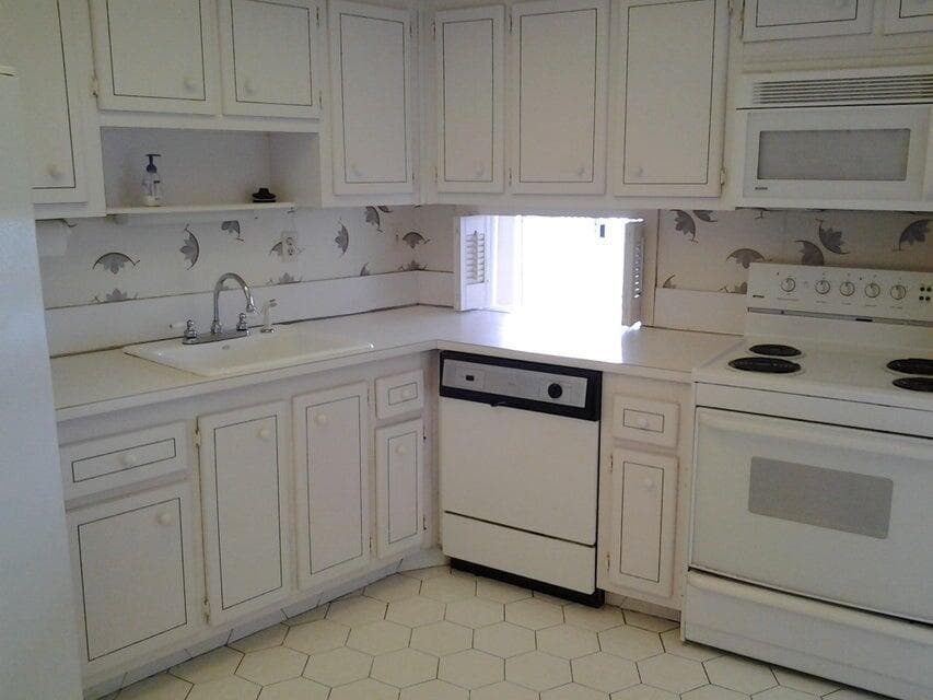 11930 N Bayshore Drive N 706 photo 7