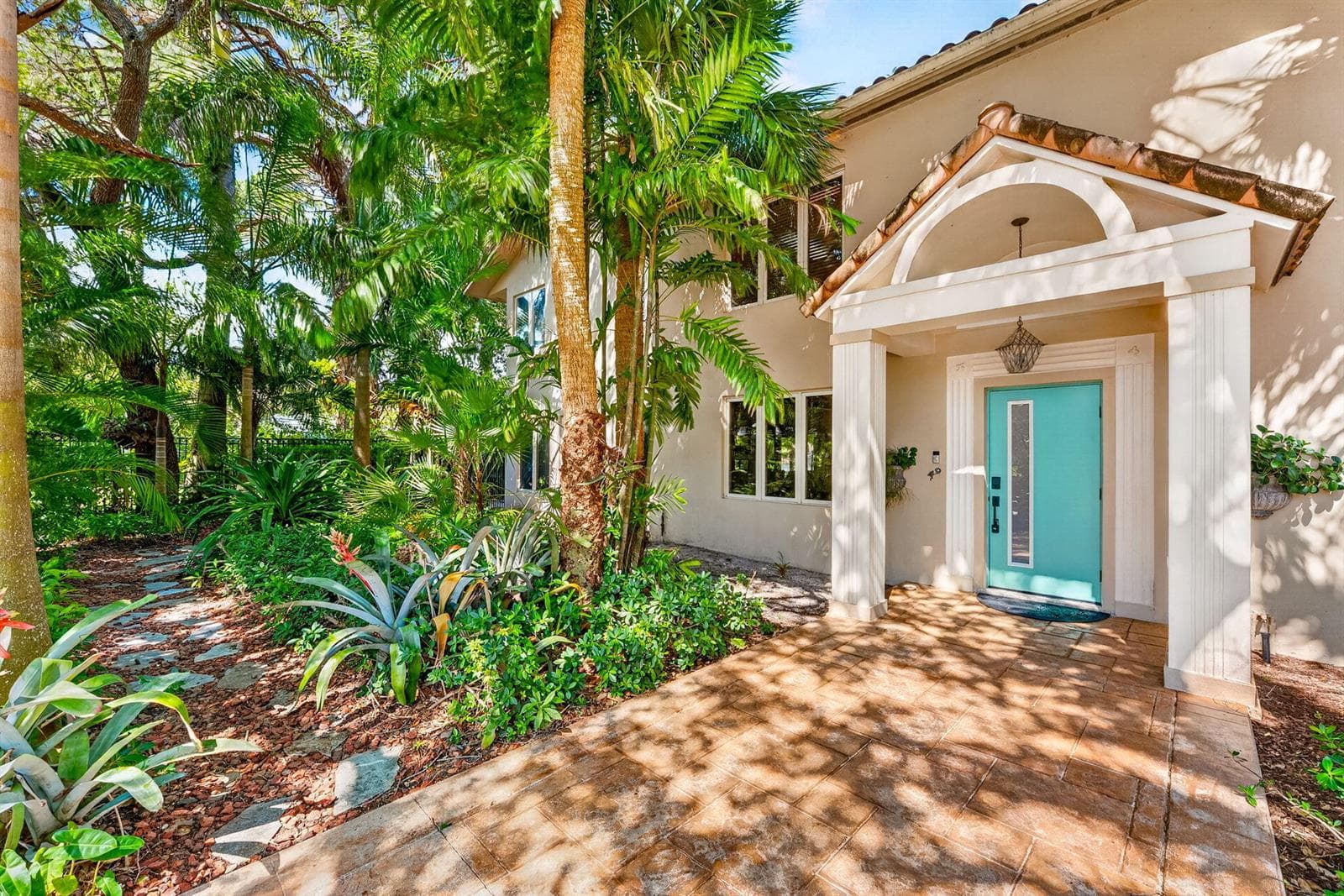 829 Coconut Drive photo 10
