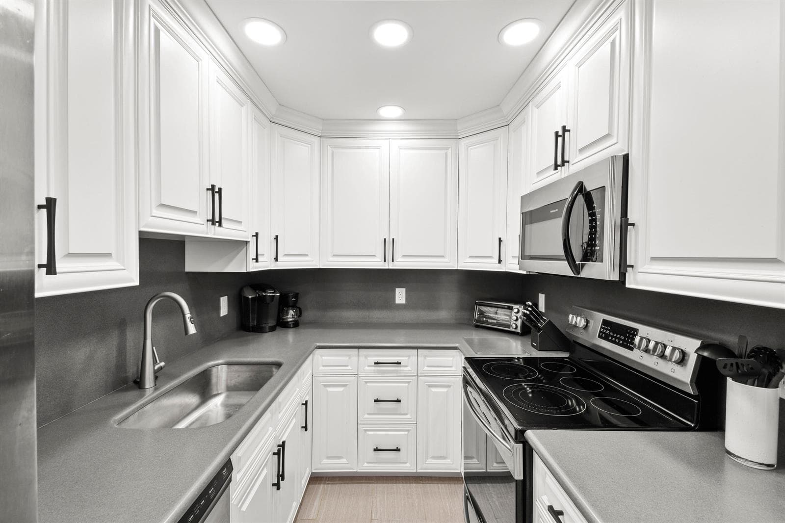 1200 Marine Way 601 photo 12