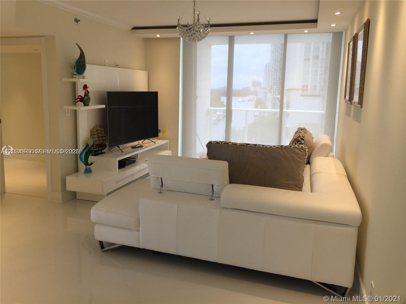 16485 Collins Ave 538 photo 8