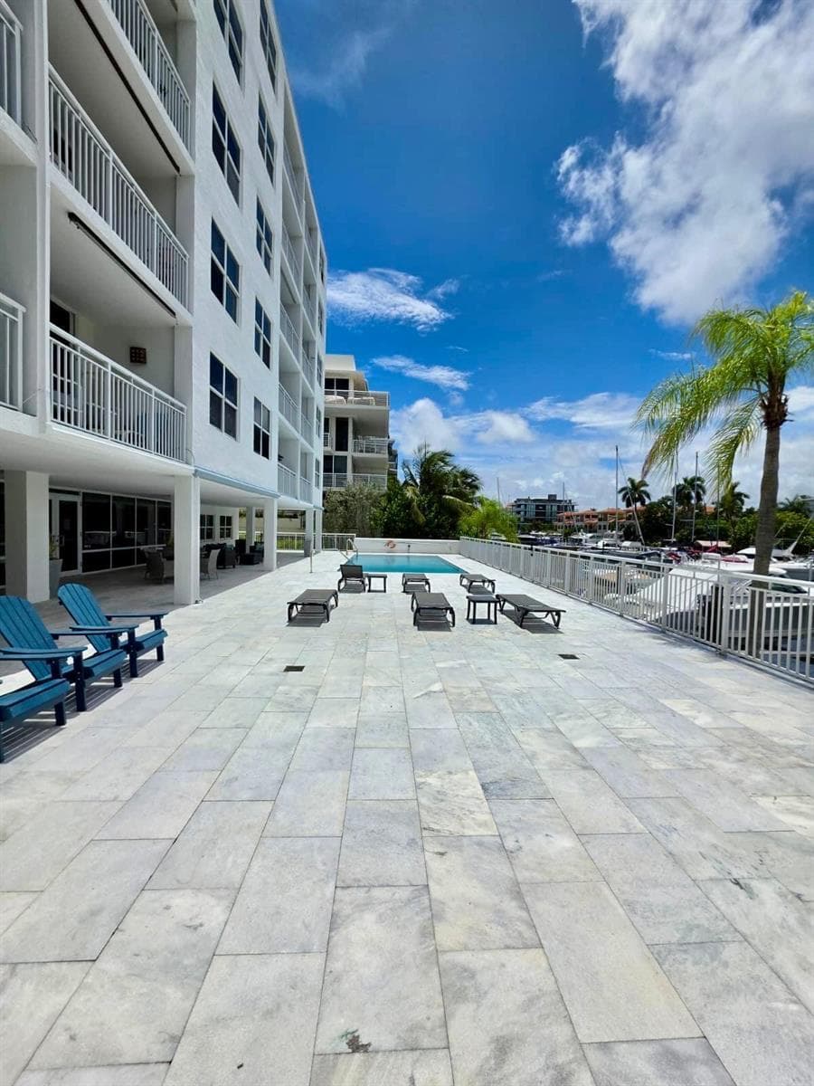 155 Isle Of Venice Drive 603 photo 7