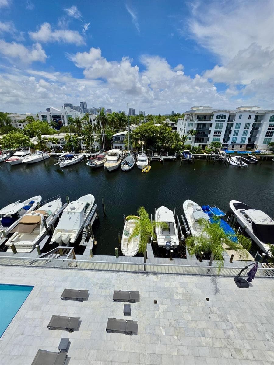 155 Isle Of Venice Drive 603 photo 4