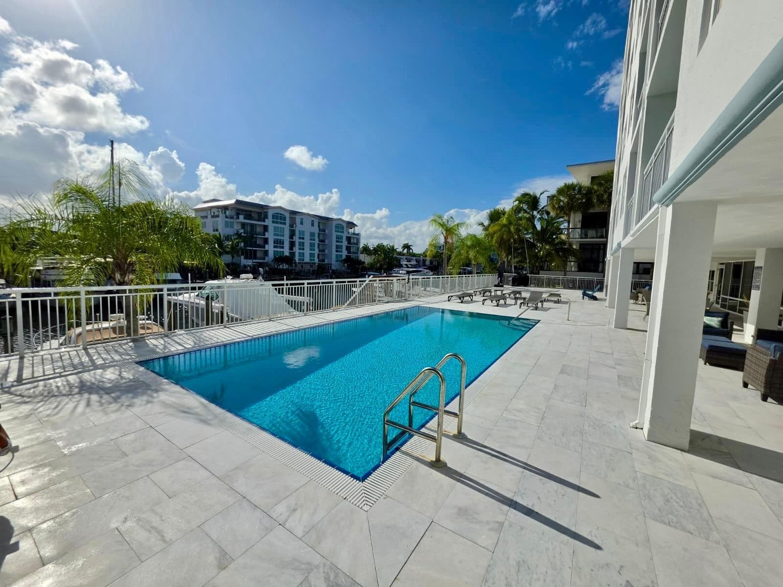 155 Isle Of Venice Drive 603 photo 8
