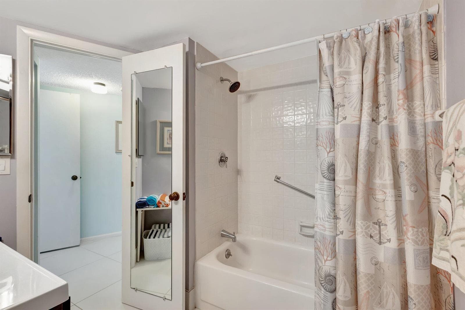 2800 N Ocean Drive A-17c photo 22