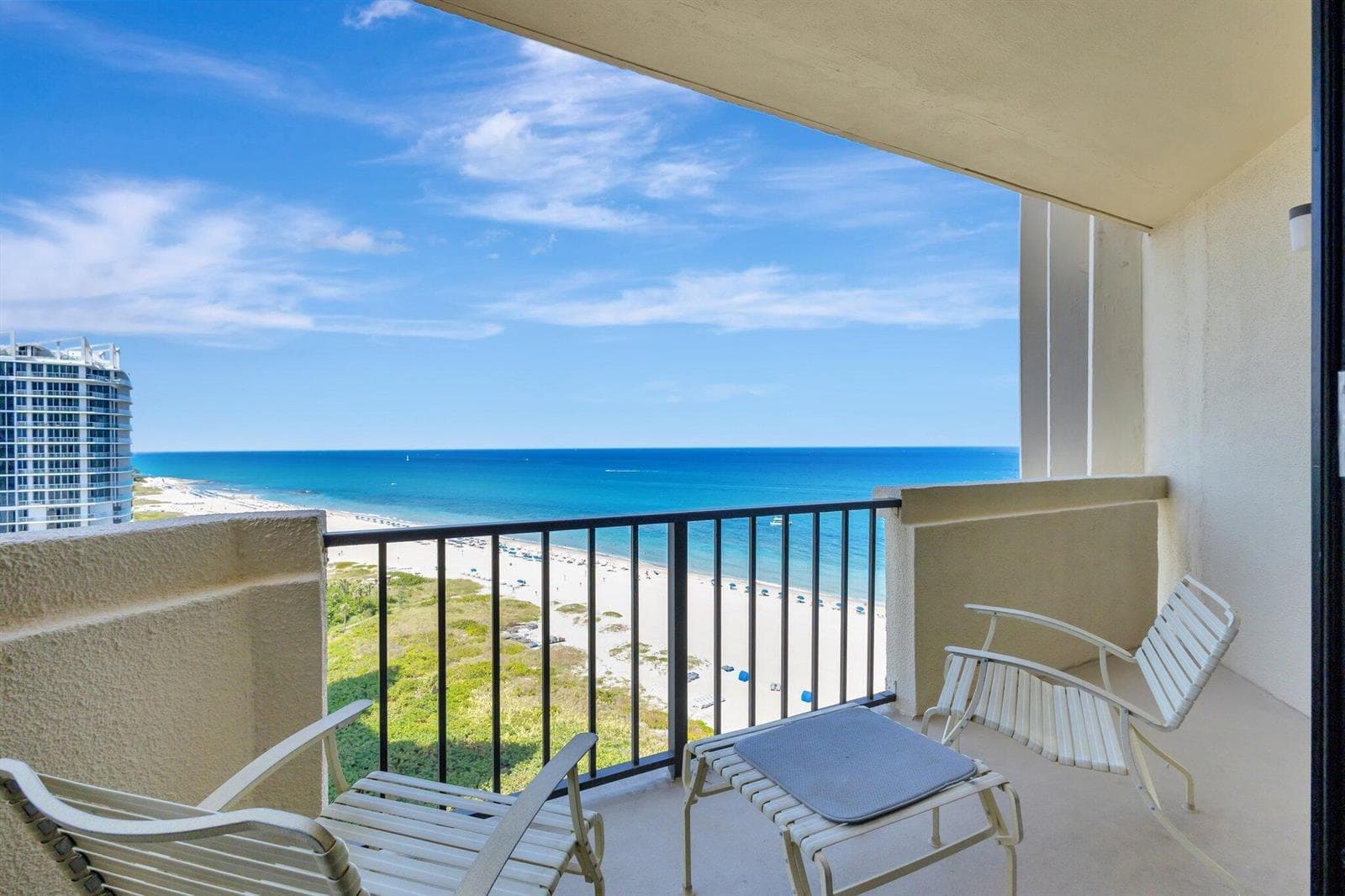 2800 N Ocean Drive A-17c photo 1