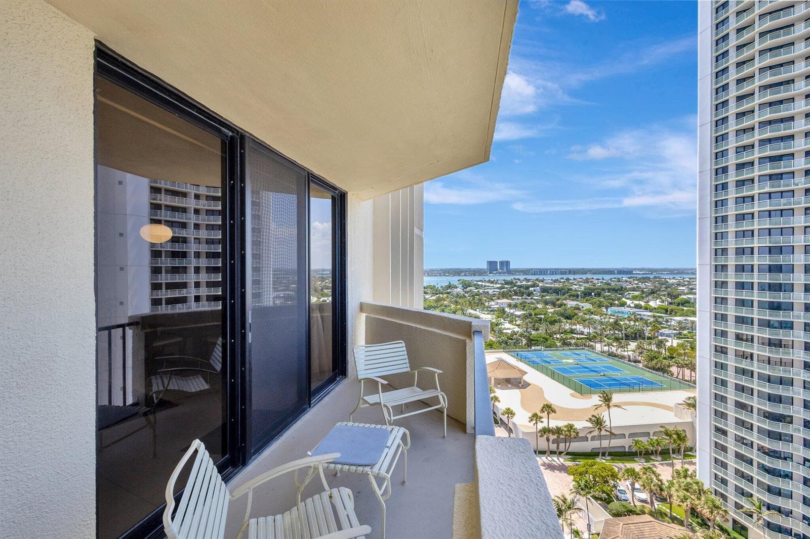 2800 N Ocean Drive A-17c photo 4