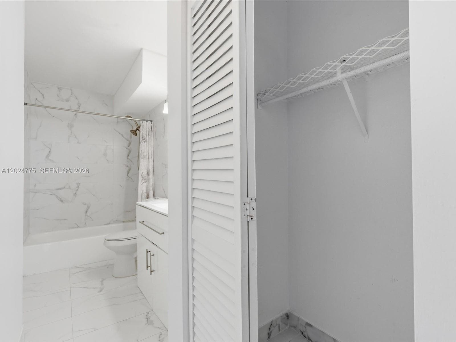 1817 S Ocean Dr 918 photo 22