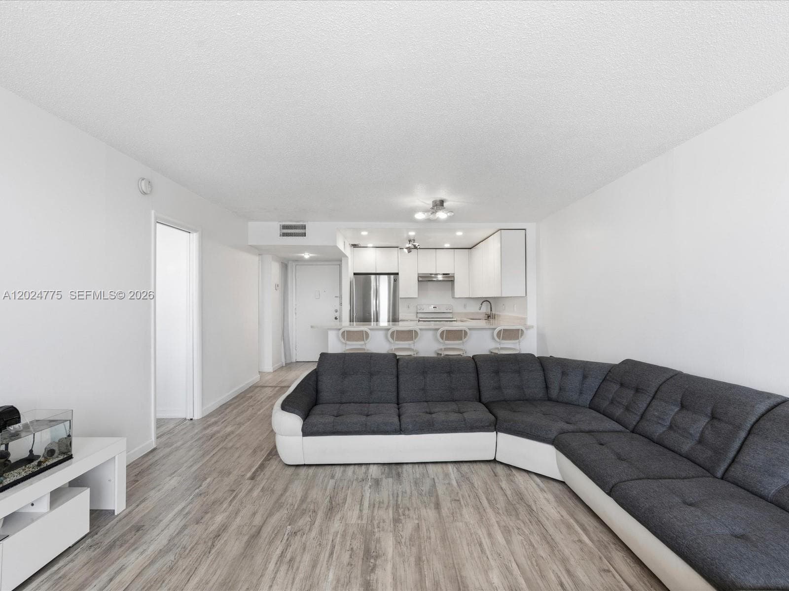 1817 S Ocean Dr 918 photo 15