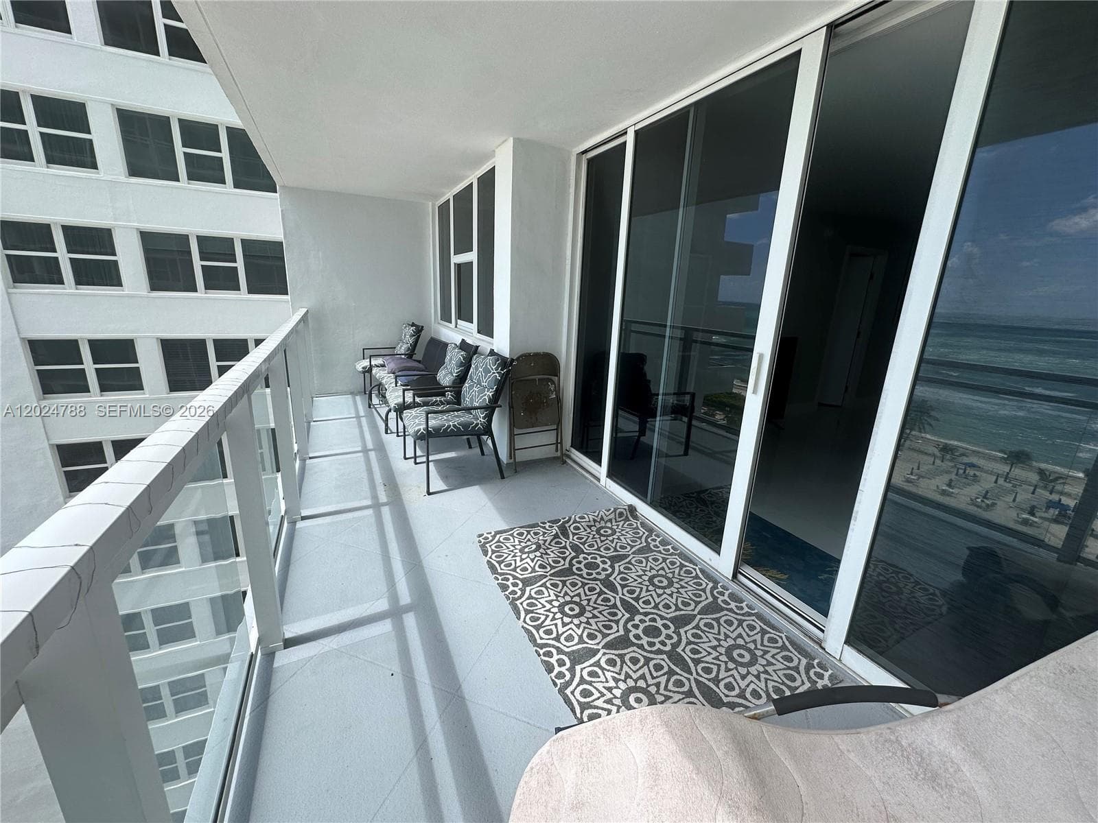 2030 Ocean Dr 916 photo 11