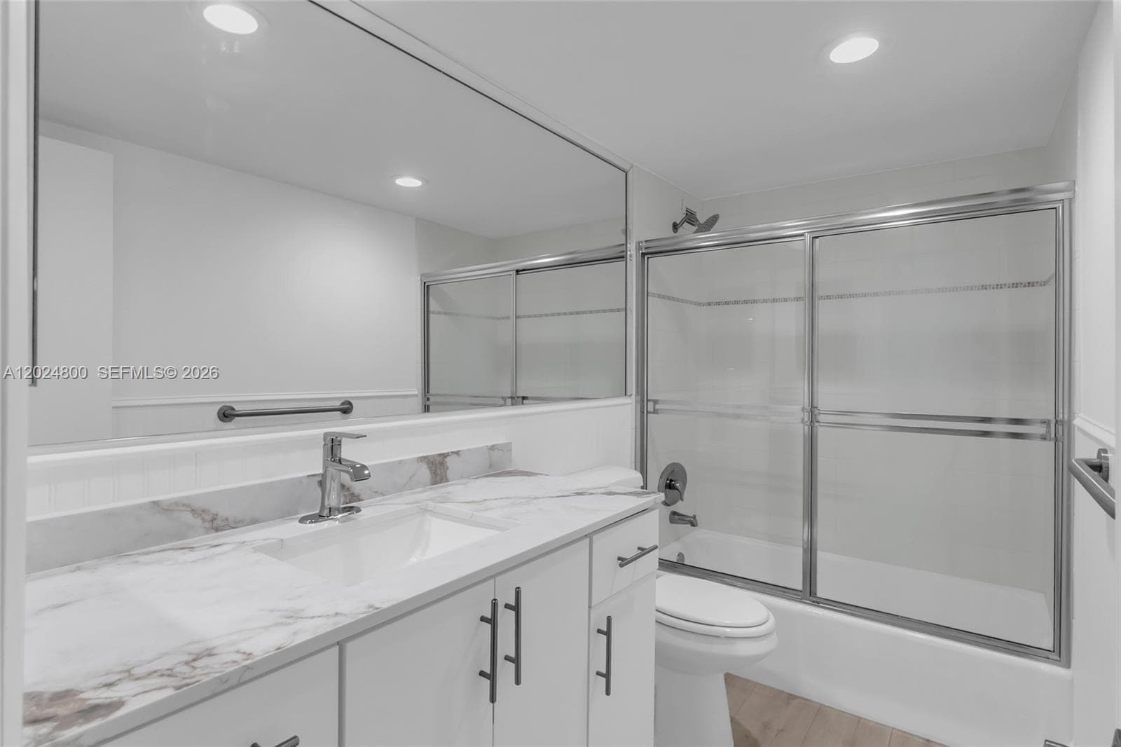 90 Edgewater Dr 1201 photo 23